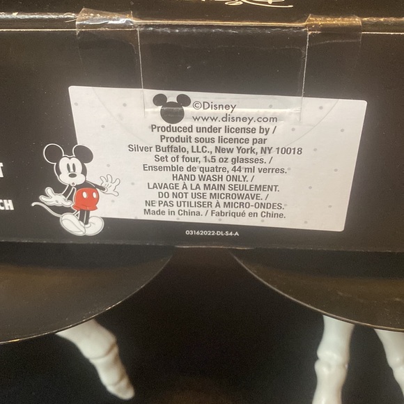 NIB Set of 4 Disney Mickie Mouse glassware set! 1.5oz! - Picture 5 of 5